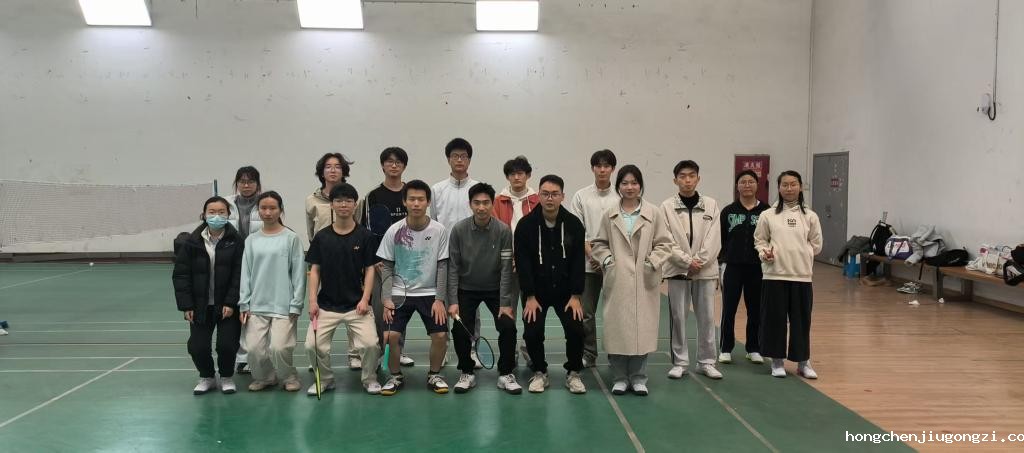 护理学院与临床医学院学生联合开展羽毛球友谊赛